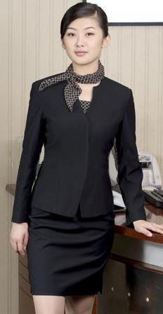 供應(yīng) 中山珠海江門西服西裝大量現(xiàn)貨供應(yīng)