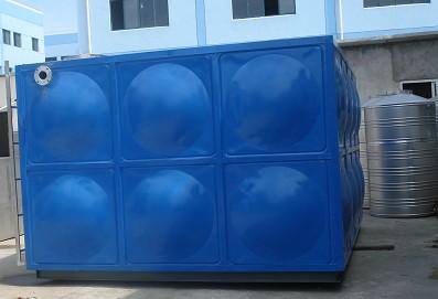 專業(yè)提供賓館、酒店供水、給熱水箱，不銹鋼圓形保溫水箱、方形保溫水箱