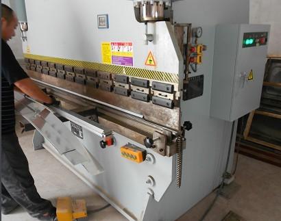 加工沈陽方形水箱、生活水箱、消防水箱、保溫水箱、不銹鋼水箱沖壓板