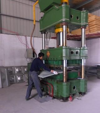 無(wú)錫水箱廠供應(yīng)蘇州不銹鋼水箱