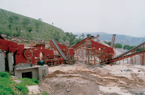 供應成就百萬富翁制砂機 宏展機械沙石料生產線