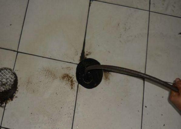 供應下水道疏通成都高壓車疏通下水