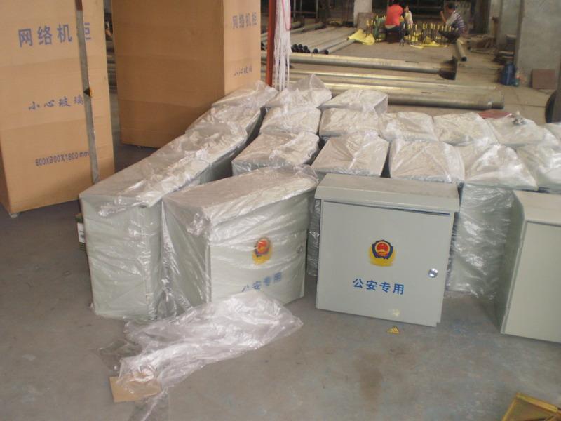 供應(yīng)不銹鋼室外防雨箱