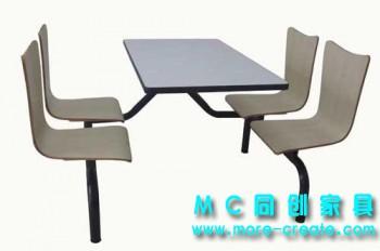 供應(yīng)四人連體曲木快餐桌椅