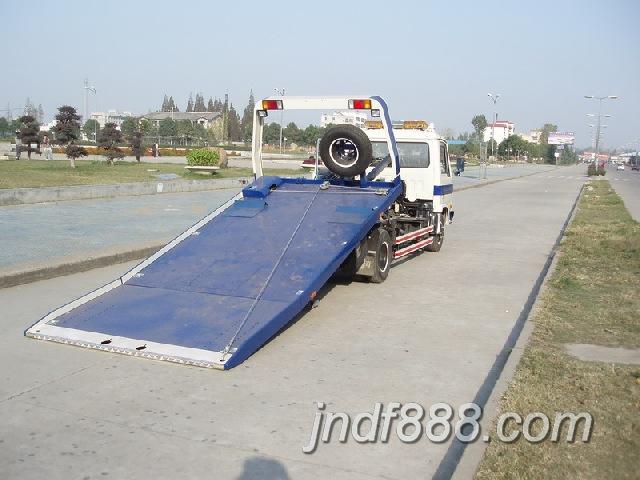 供應(yīng)東風(fēng)平板一拖二清障車