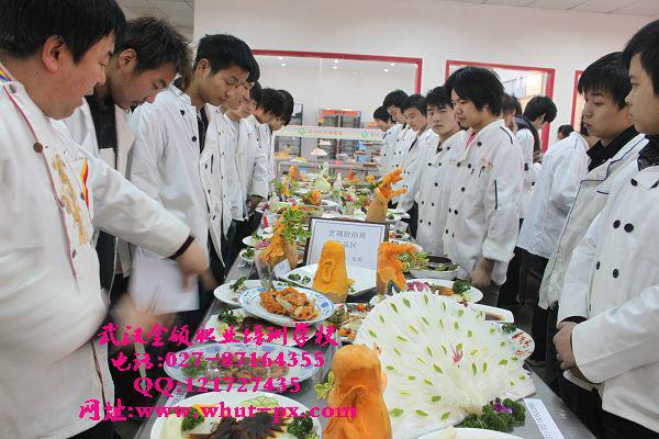 供應(yīng)廚師學(xué)校武漢烹飪培訓(xùn)*是金領(lǐng)