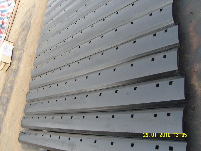 供應(yīng)成都大華185平地機(jī)刀板刀角