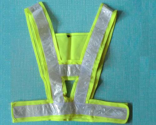 供應(yīng)高強(qiáng)*/*/交通指揮服/橡膠減速帶批發(fā)