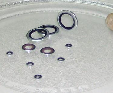 供應(yīng)組合墊圈生產(chǎn)銷售，進(jìn)口*原料，自動(dòng)定心組合墊圈