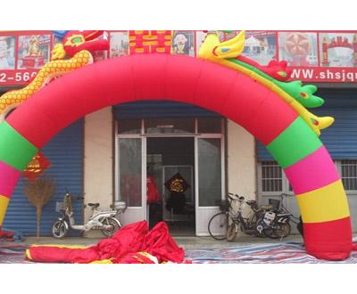 供應(yīng)成都哪里能買(mǎi)到白色殯葬氣拱門(mén)