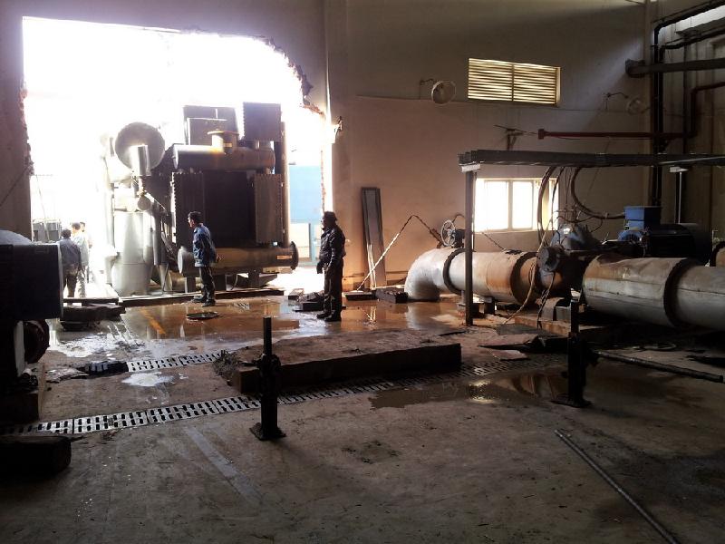 供應(yīng)回收雙良制冷機(jī)組