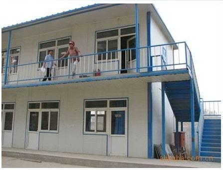 供應(yīng)章貢彩鋼板房江西彩鋼板房