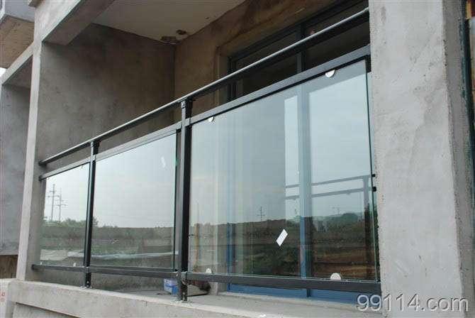 供應(yīng)商 陜西西安鋅鋼護(hù)欄廠家鋅鋼百葉窗柵欄多少錢(qián)一米