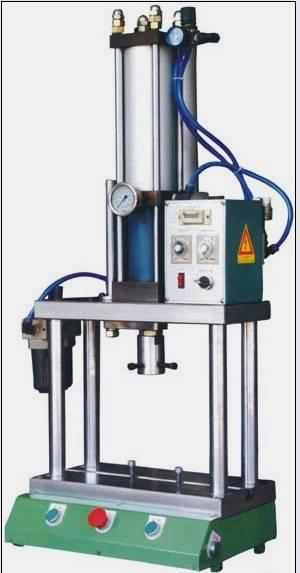 供應(yīng)油壓沖床油壓沖床油壓沖床油壓沖床，深圳油壓機沖床，廣州油壓沖