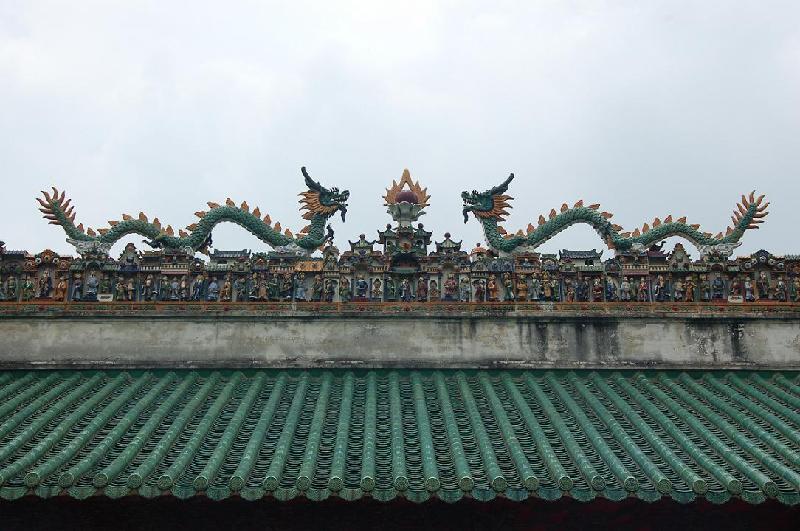 供應琉璃瓦（公仔脊）