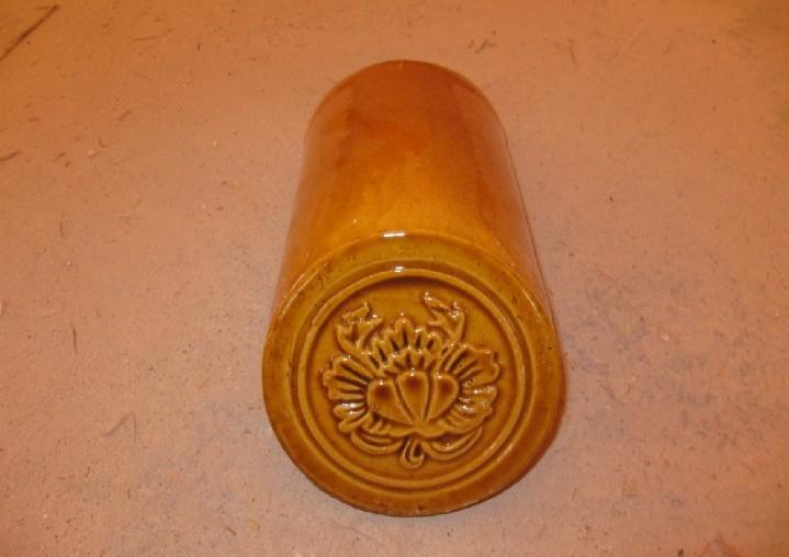 供應(yīng)優(yōu)質(zhì)金黃色琉璃瓦