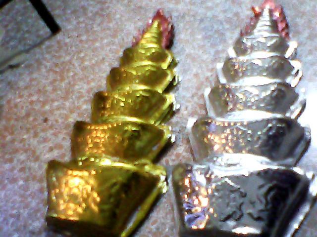 供應(yīng)賀州哪有賣殯葬用品/花圈/紙燈籠