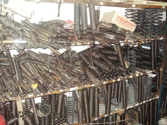 菏澤彈簧價格圖片