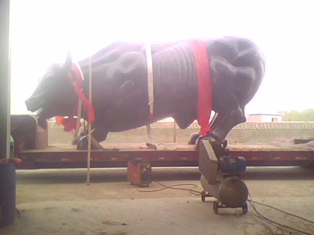 供應(yīng)銅雕華爾街牛