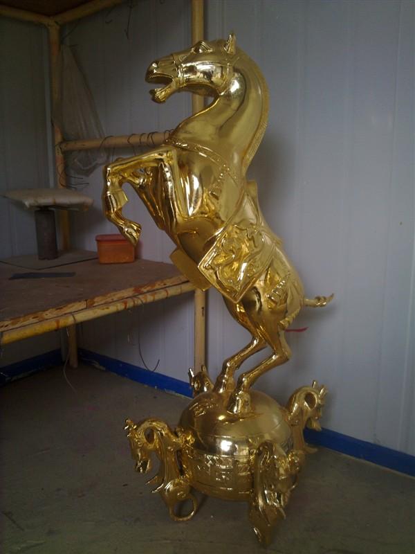 供應(yīng)貼金銅雕馬