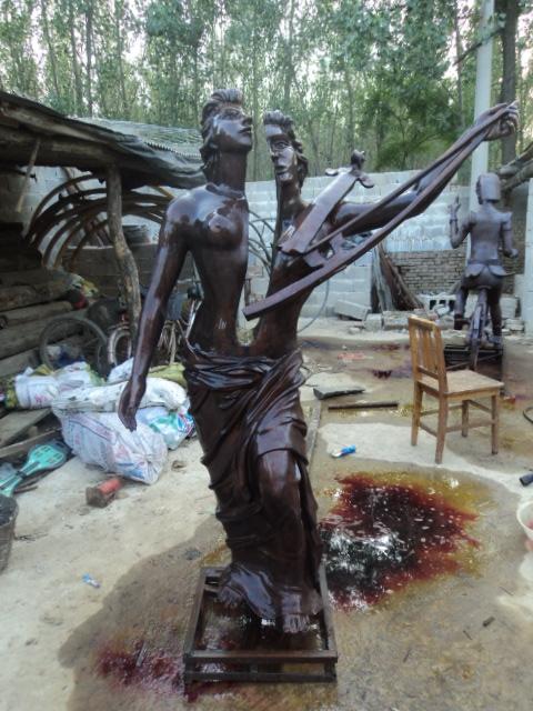 供應(yīng)雕塑現(xiàn)代人物