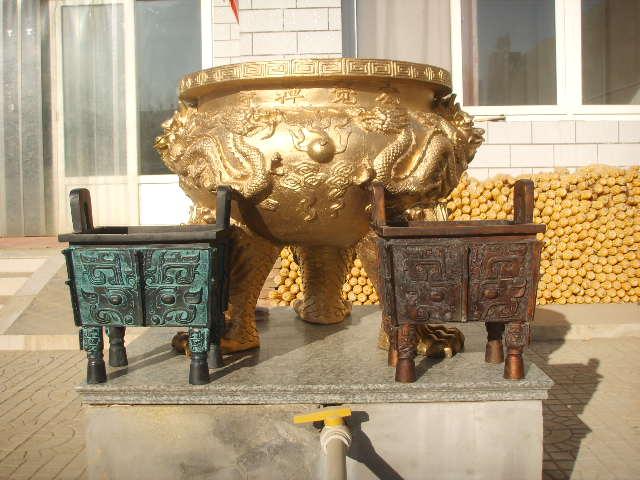 供應(yīng)銅雕圓香爐