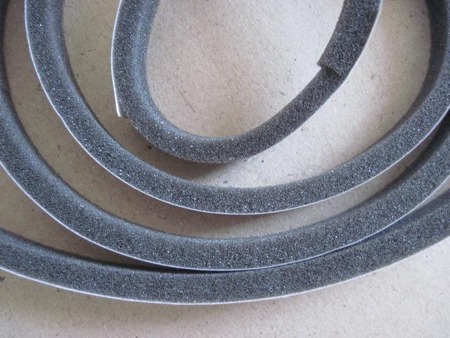 供應(yīng)防塵海綿膠條單面膠防塵海綿