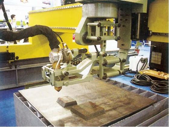 小臺(tái)式坡口數(shù)控切割機(jī)圖片