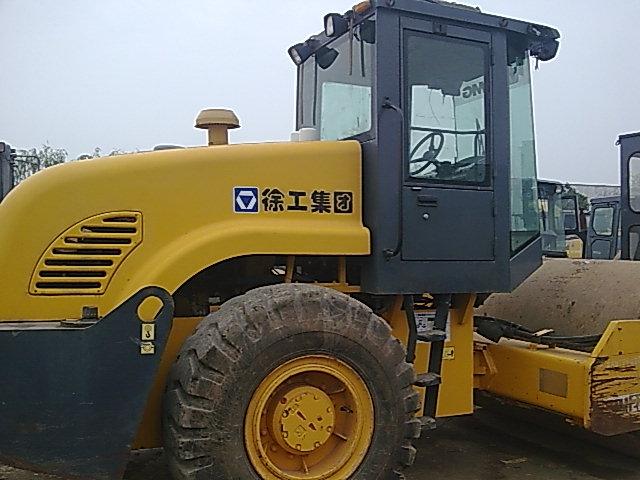 高性價(jià)比之王二手壓路機(jī)圖片
