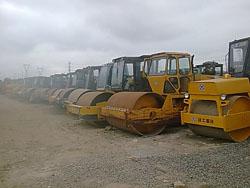 供應(yīng)廈工18噸震動(dòng)二手壓路機(jī)