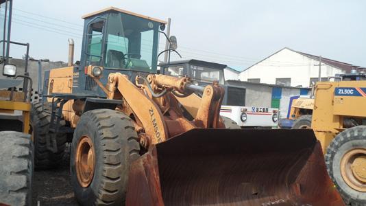 供應(yīng)常林50-5及ZL18二手裝載機(jī)