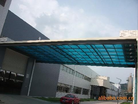 供應陽光板停車棚雨棚找廈門贏隆科技