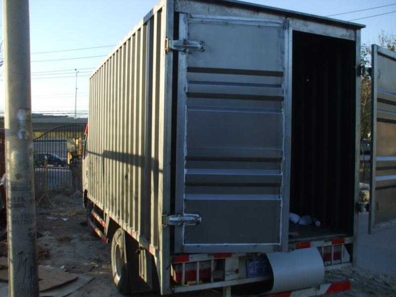 供應(yīng)瓦楞廂制造/鐵板瓦楞車廂廠家/瓦楞車廂維修 瓦楞廂制造東風(fēng)車廂廠家