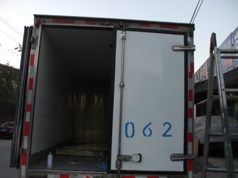 供應汽車車廂訂做