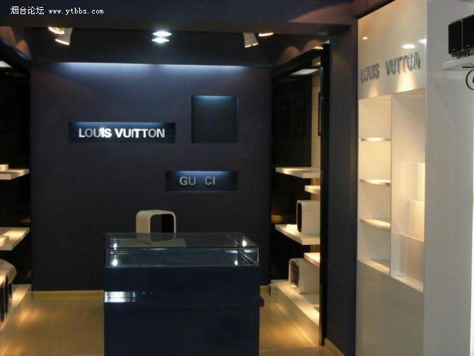 供應深圳眼鏡店展柜