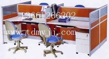 北京通達銘揚辦公家具工廠專業(yè)辦公桌辦公椅生產(chǎn)訂做 轉(zhuǎn)椅 屏風工位