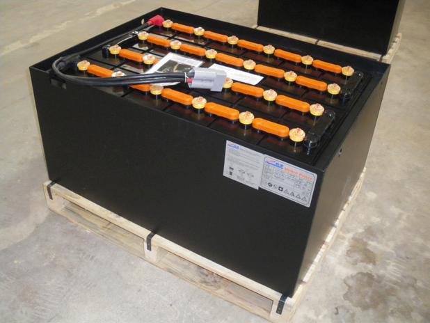 北京杭叉CPD15-CPD30電動叉車電瓶圖片