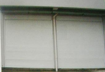 供應車庫翻板門