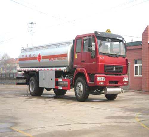供應(yīng)隨州黃河單橋化工液體運(yùn)輸車(chē)/程力化工液體運(yùn)輸車(chē)