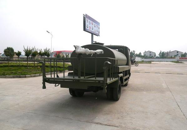 供應(yīng)單橋綠化多功能灑水車