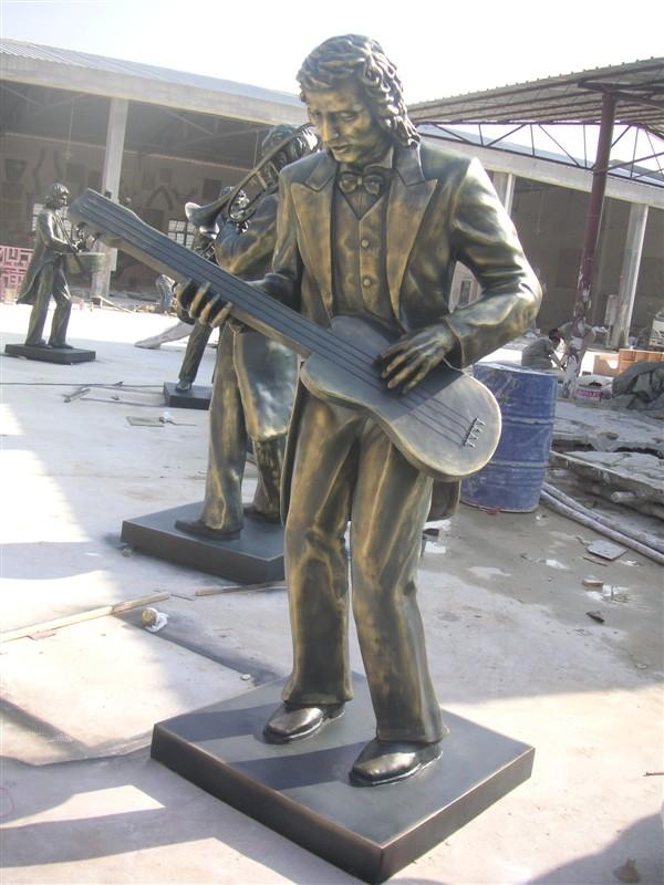 供應(yīng)現(xiàn)代人物銅雕塑