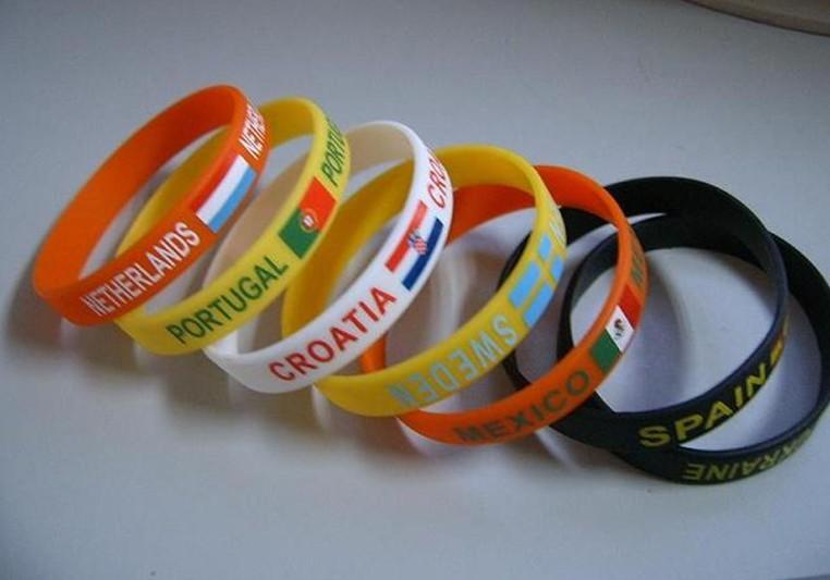 蘭州哪里有定做硅膠手環(huán)？定做硅膠手環(huán)價(jià)格如何