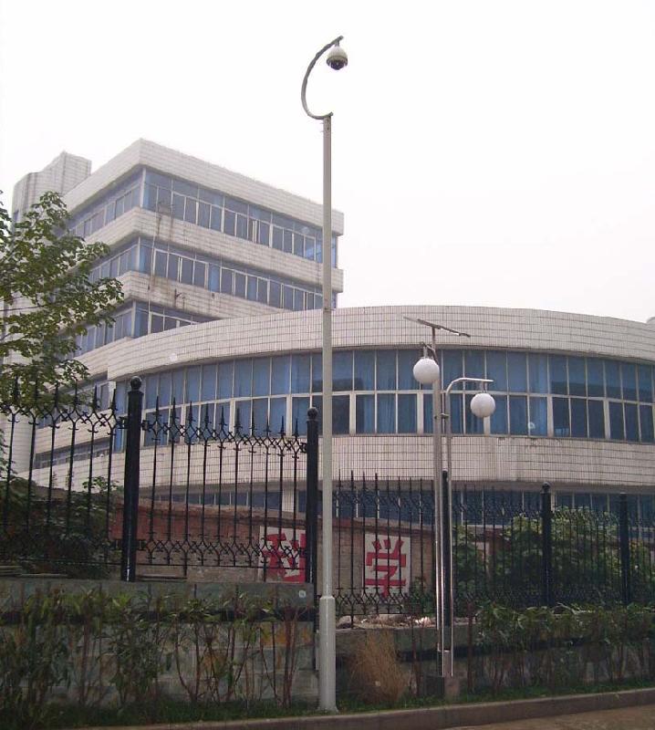 供應(yīng)電子監(jiān)控桿室外安防監(jiān)控桿