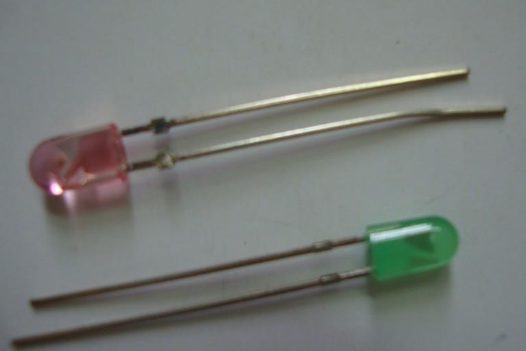 供應(yīng)LED4MM橫橢各色直插系列