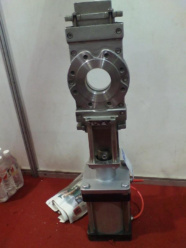 供應(yīng)QCZ673X/H/F氣動(dòng)穿透式刀閘閥,穿透式插板閥