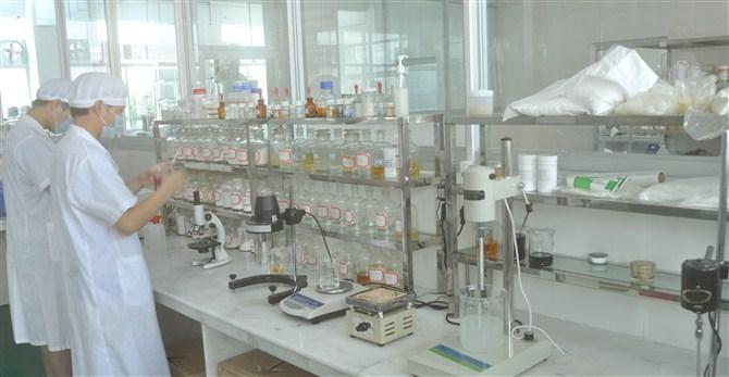 供應(yīng)茉莉敏感滋潤(rùn)面膜化妝品加工廠OEM