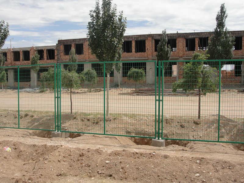 生產(chǎn)網(wǎng)圍欄圖片/生產(chǎn)網(wǎng)圍欄樣板圖 (2)