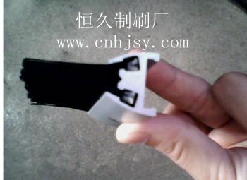 供應(yīng)新疆電梯條刷 西北扶梯條刷盡在安徽恒久