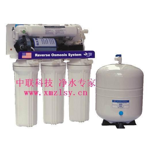 供應(yīng)10英寸純水機(jī)高密度燒結(jié)碳棒濾芯