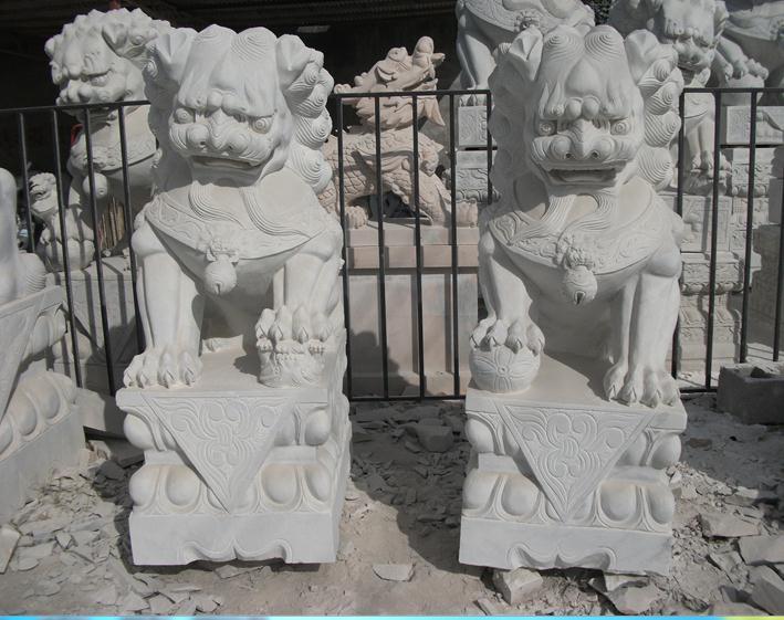 供應(yīng)密山市漢白玉獅子雕塑/石獅子雕塑/各種動物石像雕刻